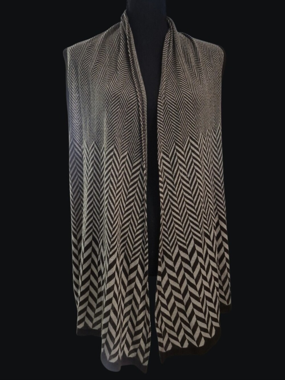 ART AND SOUL Brown and Beige Chevron Print Open Front Knit Sweater Vest  Size L